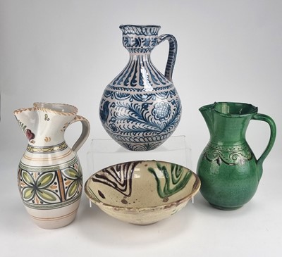 Lot 221 - A group of Spanish pottery