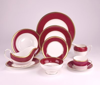 Lot 256 - Coalport Athlone Marone dinner and coffee service