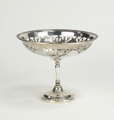 Lot 45 - A pedestal silver bowl