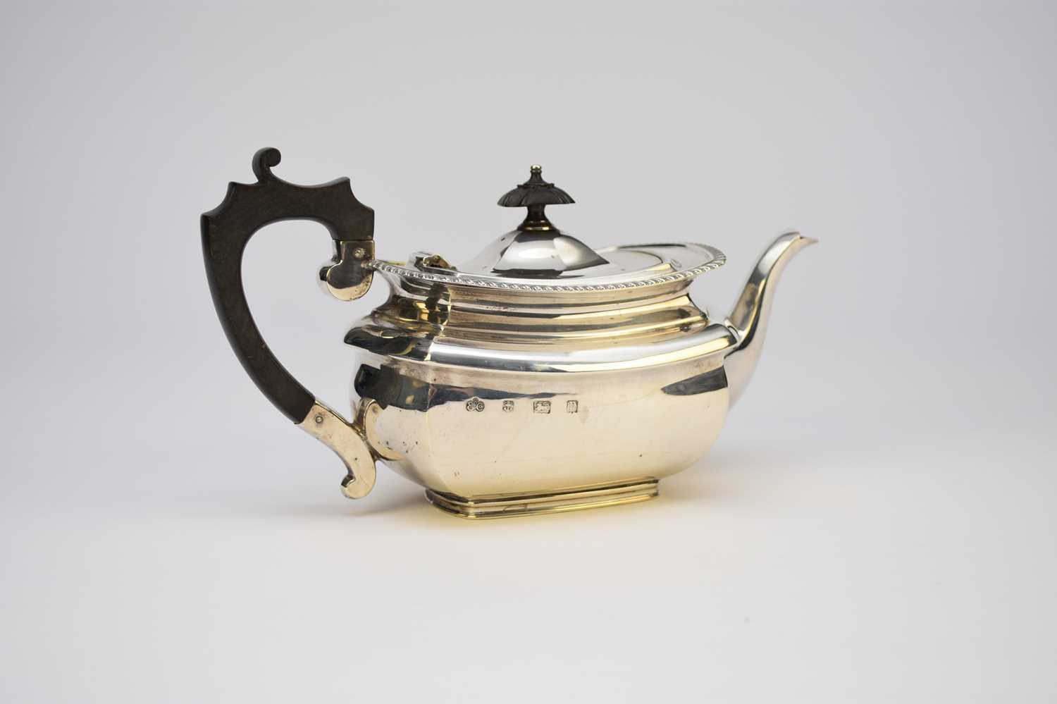 Lot 5 - A silver teapot