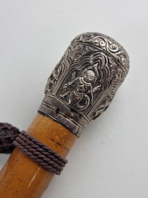 Lot Early 20th-century gentleman's malacca walking cane with Indian-style pommel