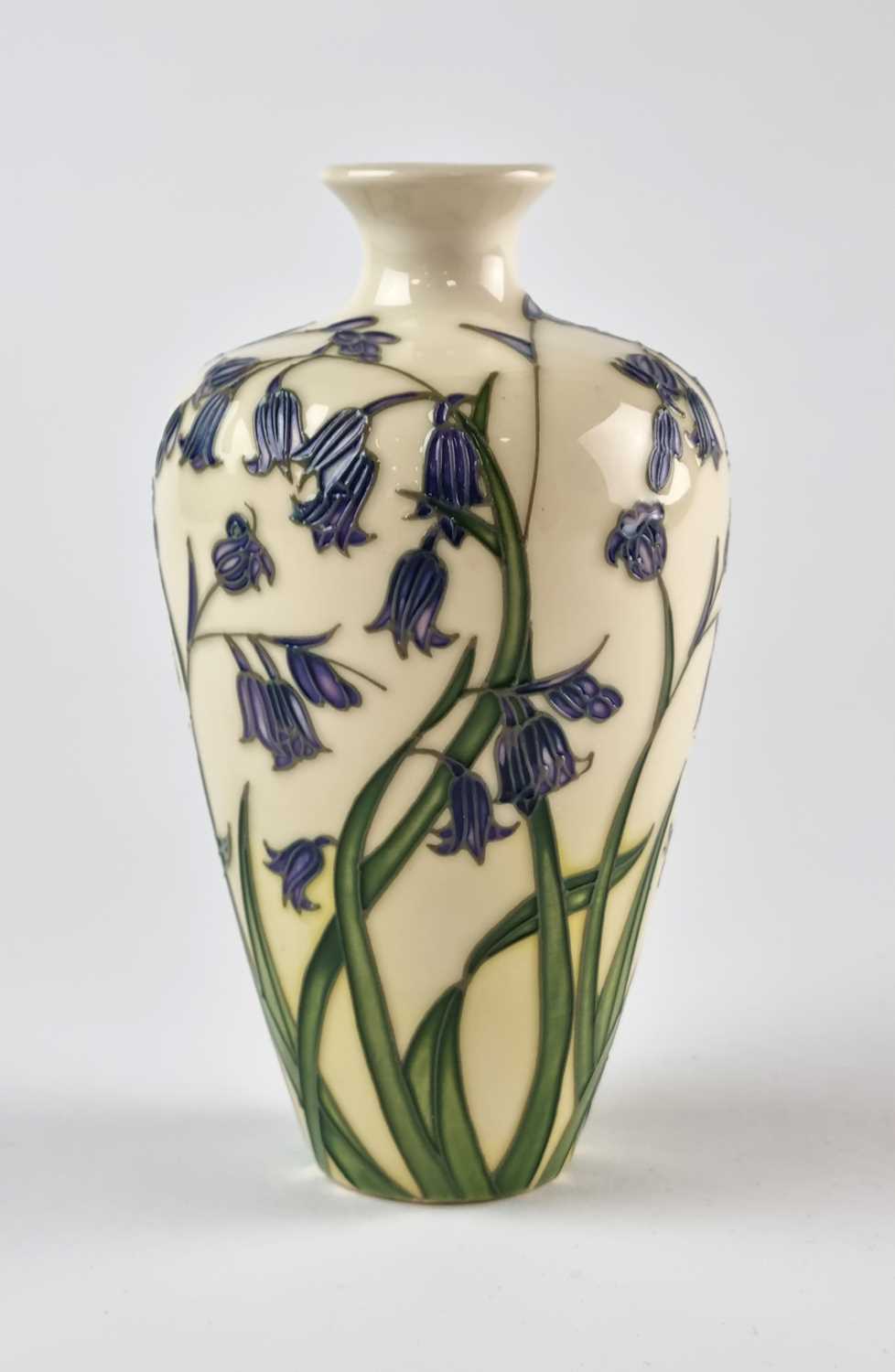 Lot Moorcroft limited edition 'Bluebells' vase