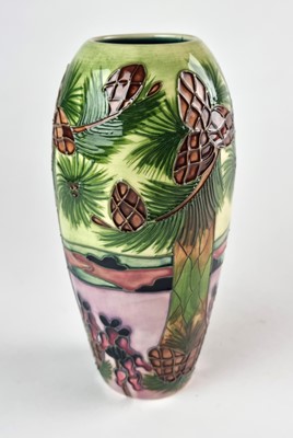 Lot Moorcroft 'Furzy Hill' vase
