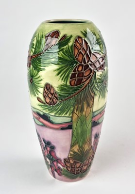 Lot Moorcroft 'Furzy Hill' vase