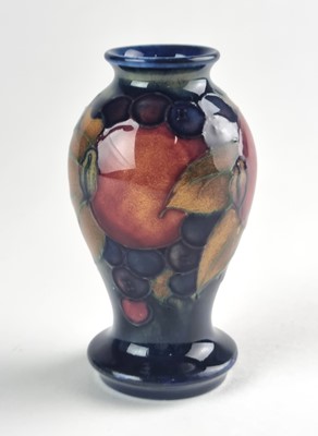 Lot Small William Moorcroft 'Pomegranate' vase