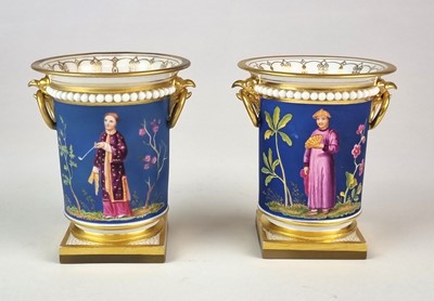 Lot 209 - A pair of Flight, Barr and Barr Worcester vases