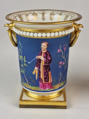 Lot 209 - A pair of Flight, Barr and Barr Worcester vases