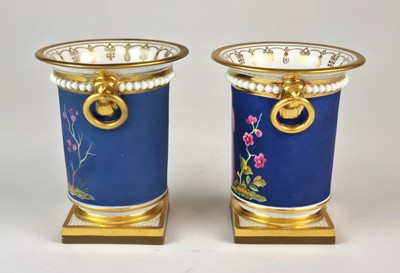 Lot 209 - A pair of Flight, Barr and Barr Worcester vases