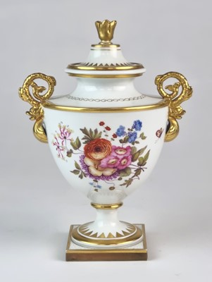 Lot 204 - Flight, Barr and Barr (Worcester) vase and cover