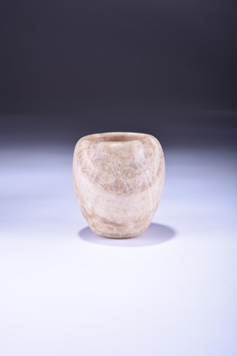 Lot 184 - Alabaster bowl, Egypt, early Old Kingdom, 1st to 3rd dynasty, 3000-1686 BC