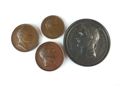 Lot 174 - A collection of French medals depicting Napoleon Bonaparte