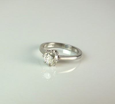 Lot 114 - An old cut single stone diamond ring