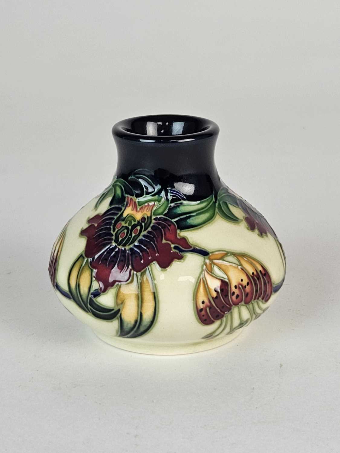 Lot Miniature Moorcroft 'Anna Lily' vase designed by Nicola Slaney