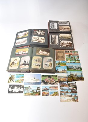 Lot 411 - A large collection of postcards to contemporaneous albums with others loose