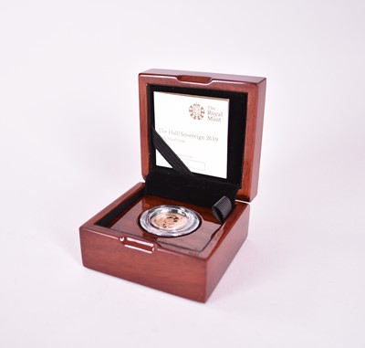 Lot 237 - An Elizabeth II Royal Mint gold proof half sovereign