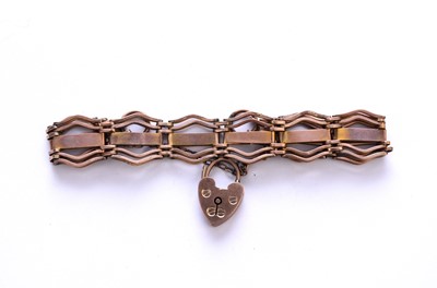 Lot 105 - A rose metal wavy link bracelet