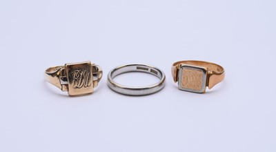 Lot 69 - Three rings