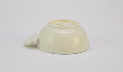 Lot 184 - Caughley 'Fisherman' taster or caddy spoon, circa 1785-90