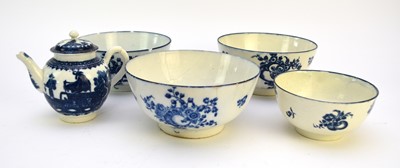 Lot 280 - A small group of 18th-century English porcelain