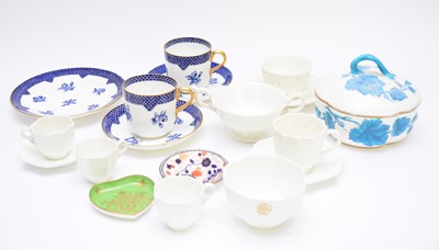 Lot 325 - A group of Coalport, late 19th/early 20th century