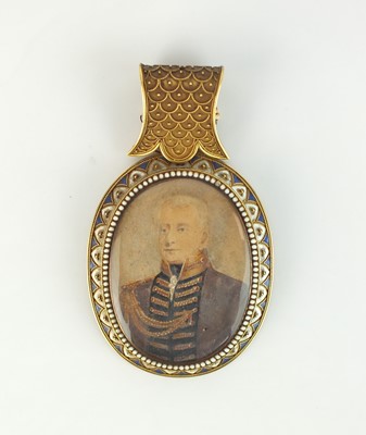 Lot 15 - A mid-late 19th century oval pendant mount for portrait miniatures, probably by John Brogden