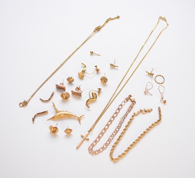 Lot 183 - A small collection of jewellery