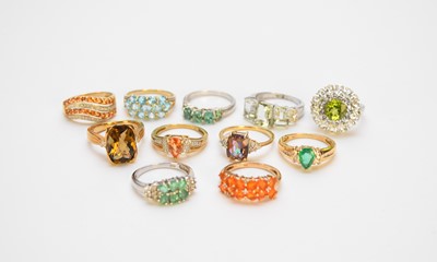 Lot 134 - A collection of eleven rings