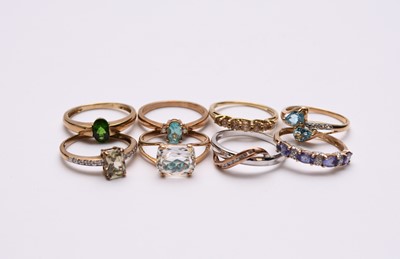 Lot 165 - Eight stone set rings