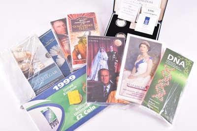 Lot 162 - A large collection of U.K. presentation folders