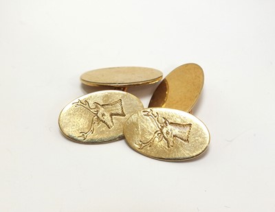 Lot 189 - A pair of 9ct gold cufflinks