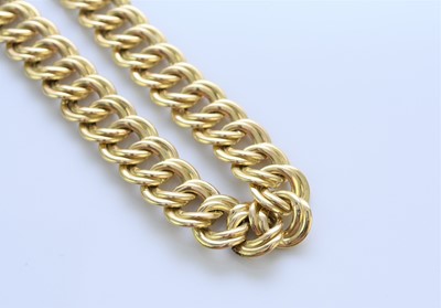 Lot 19 - An Italian yellow metal gold chain necklace