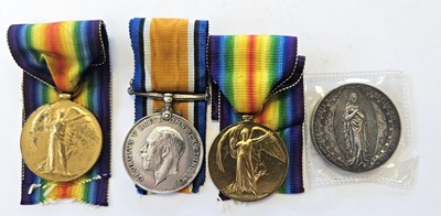 Lot 120 - WW1 Family Group