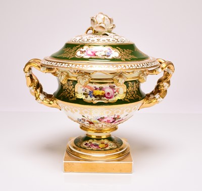 Lot 210 - Coalport 'Warwick' vase and cover, circa 1830