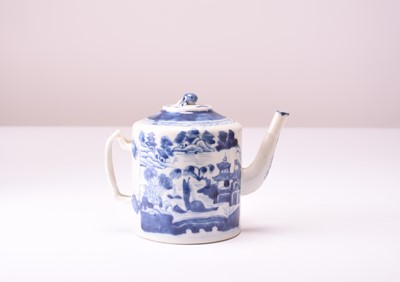 Lot 16 - A Chinese blue and white teapot and cover, Qing Dynasty, 18th century