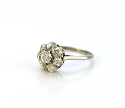 Lot 144 - A diamond floral cluster ring