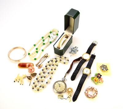 Lot 150 - A collection of costume jewellery