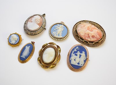 Lot 151 - A collection of seven cameos