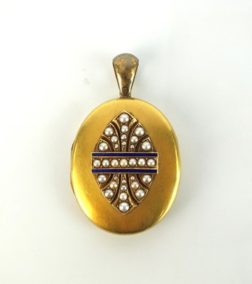 Lot 37 - A late 19th century seed pearl and enamel locket