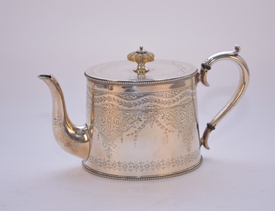 Lot 11 - A Victorian silver teapot