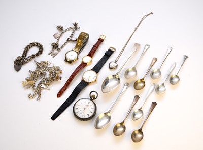 Lot 213 - A small collection of silver, jewellery and watches