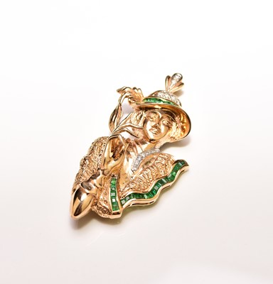 Lot 88 - An emerald and diamond figural brooch/pendant