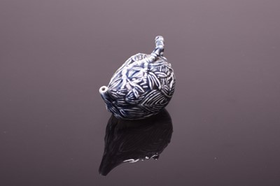 Lot 522 - A Chinese porcelain water dropper, late Qing Dynasty