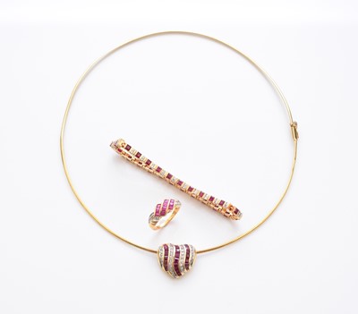 Lot 86 - A suite of untested ruby and diamond set jewellery