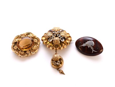 Lot 185 - Three brooches