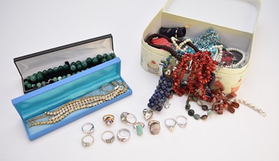 Lot 233 - A large collection of jewellery and costume jewellery