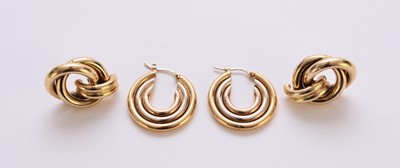 Lot 113 - Two pairs of gold earrings