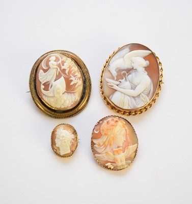 Lot 183 - Four shell cameo brooches