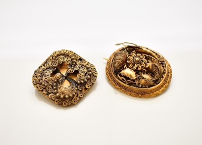 Lot 124 - A yellow metal crustacean brooch and a filigree brooch