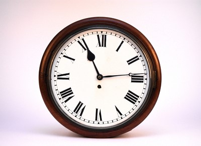 Lot 444 - An early 20th century mahogany fusee wall clock