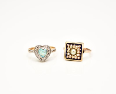 Lot 265 - Two stone set rings